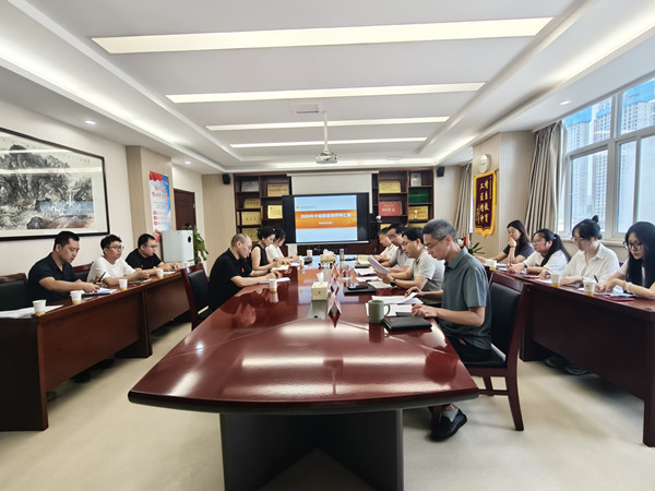 中高級(jí)預(yù)審會(huì)2_副本.jpg